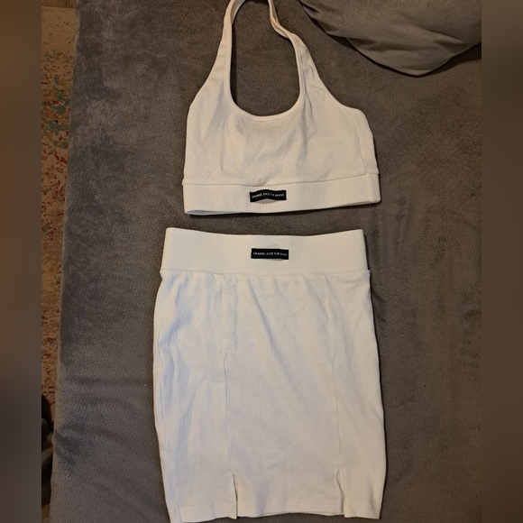 Orange Juice The Brand Dresses & Skirts - Orange Juice The Brand White Ribbed Stretch 2 Piece Skirt & Halter Small